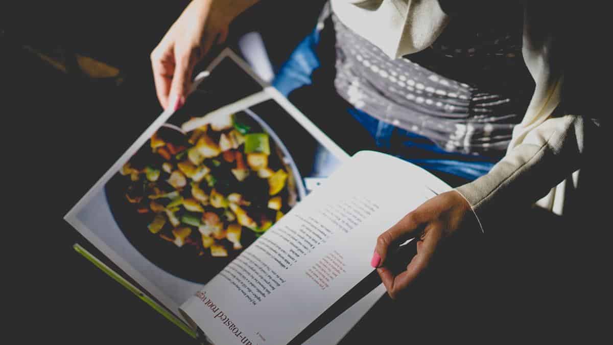 Jak gotować? Top 3 inspirujących książek kulinarnych!